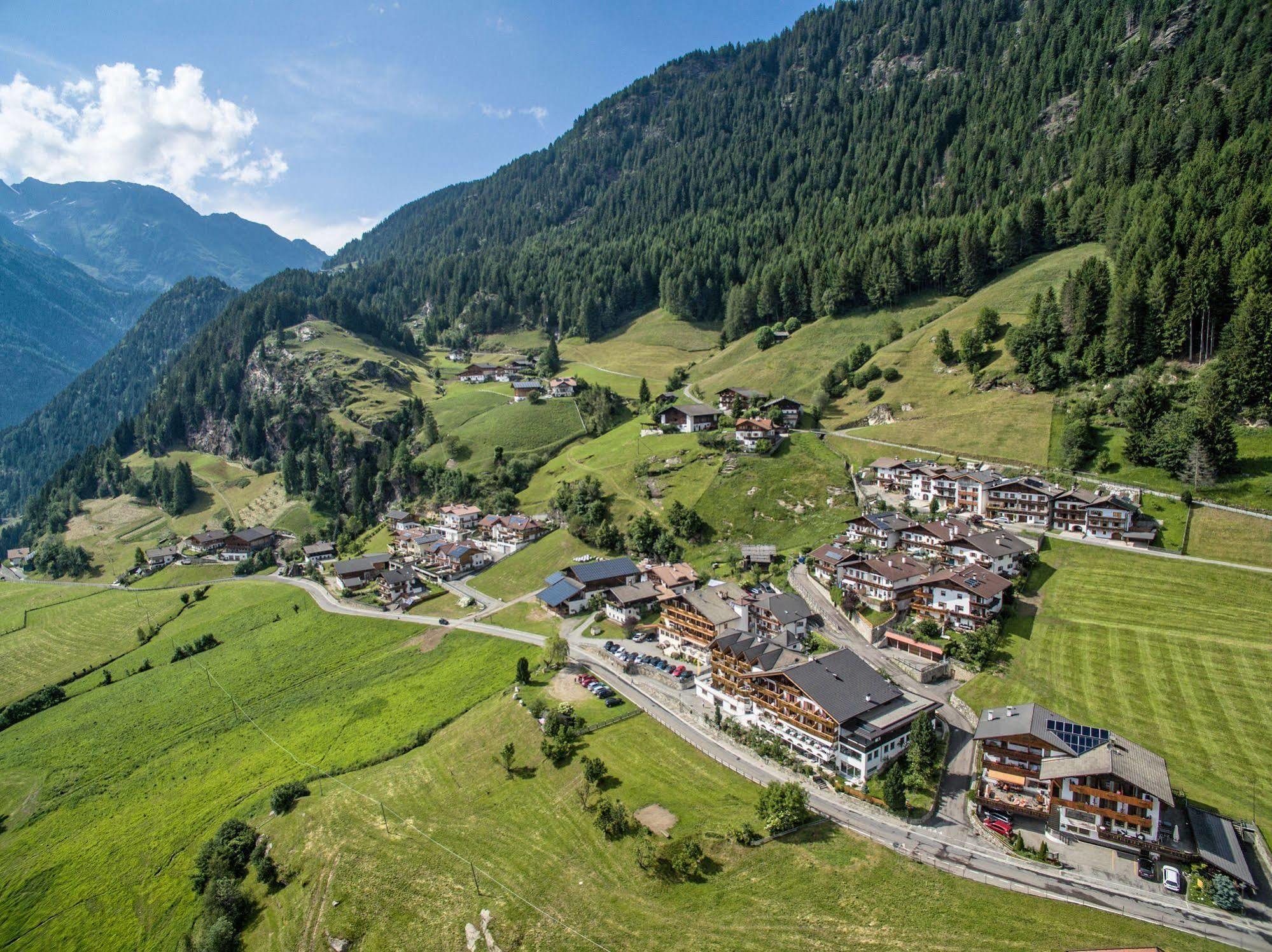 Wellness&Spa Hotel Alpenland Moso Buitenkant foto